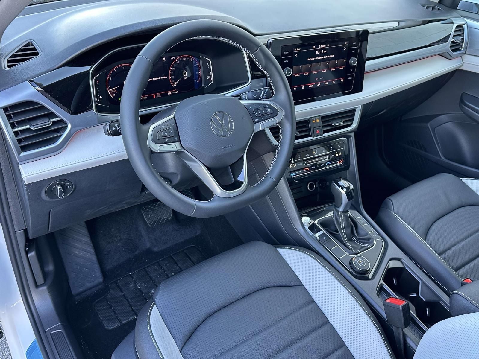 2026 Volkswagen Taos 1.5T SEL