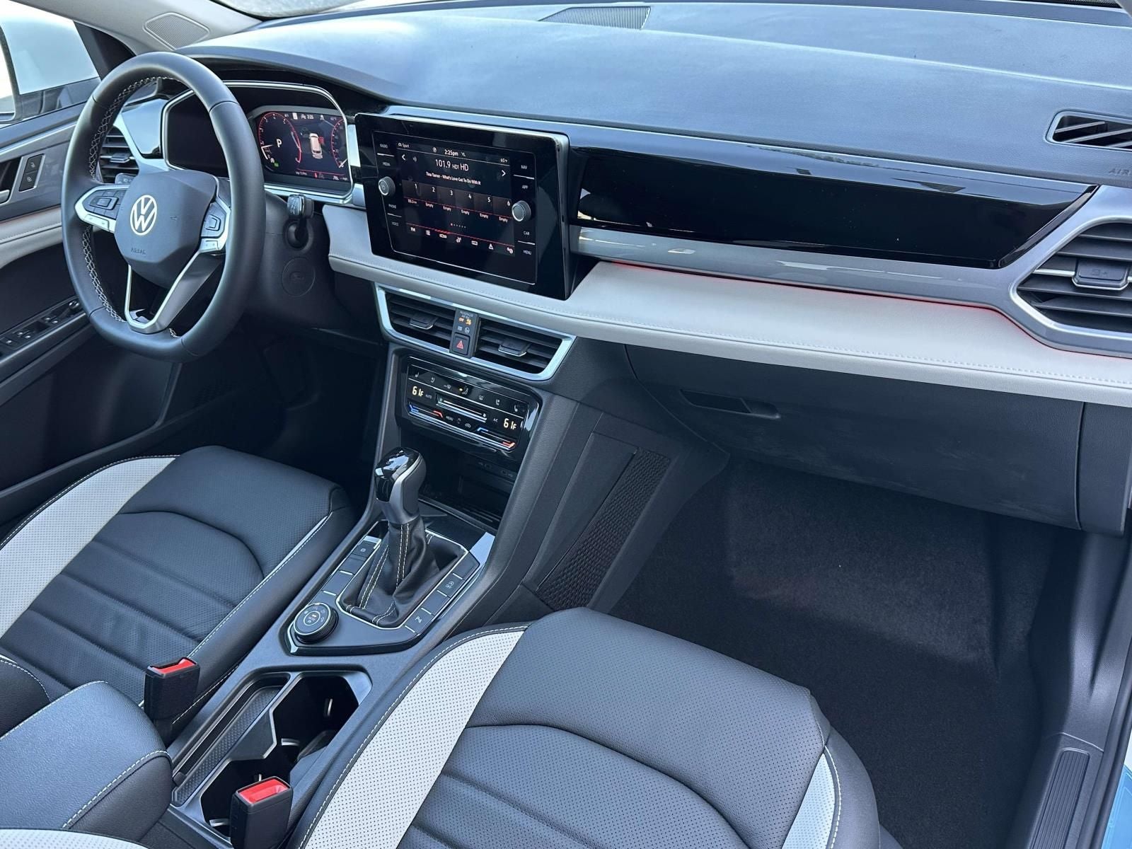 2026 Volkswagen Taos 1.5T SEL