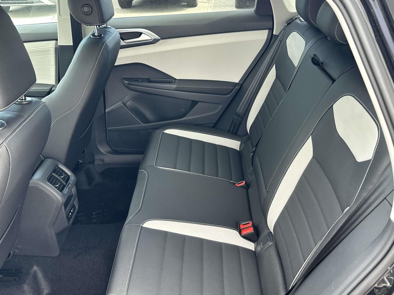2026 Volkswagen Taos 1.5T SEL