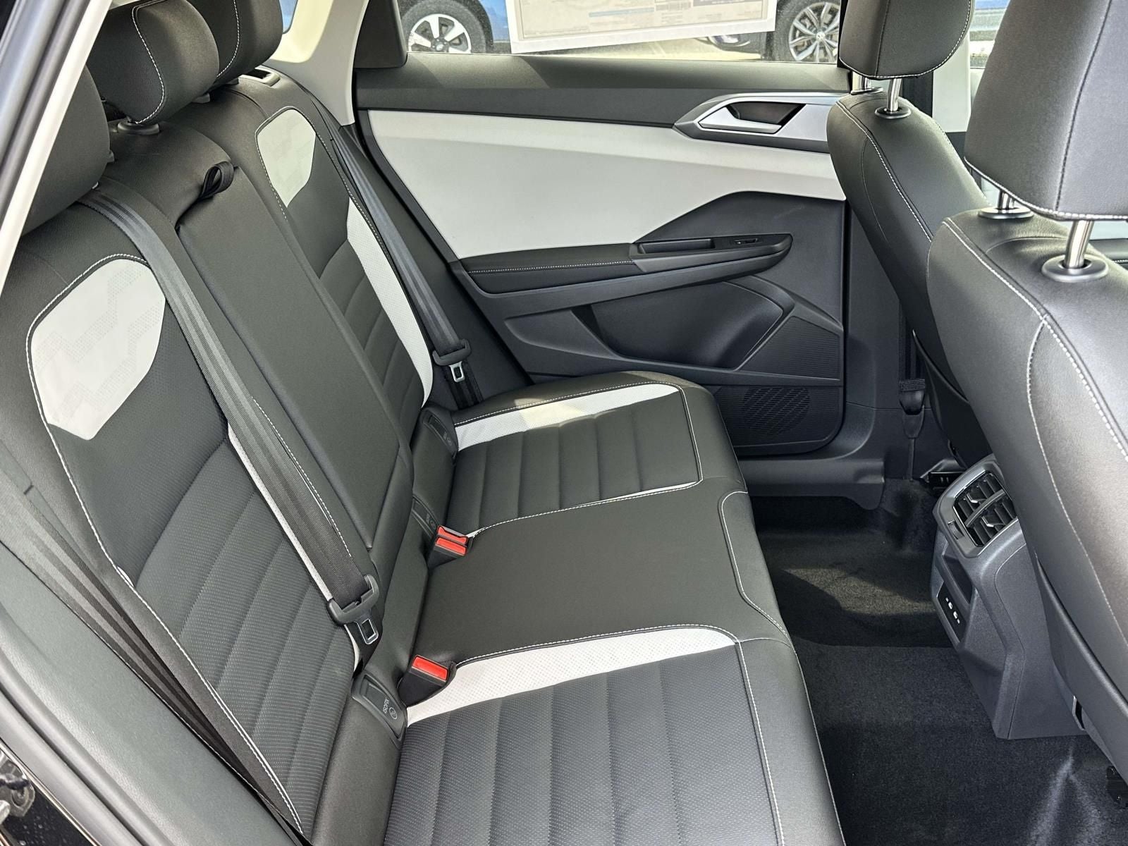 2026 Volkswagen Taos 1.5T SEL