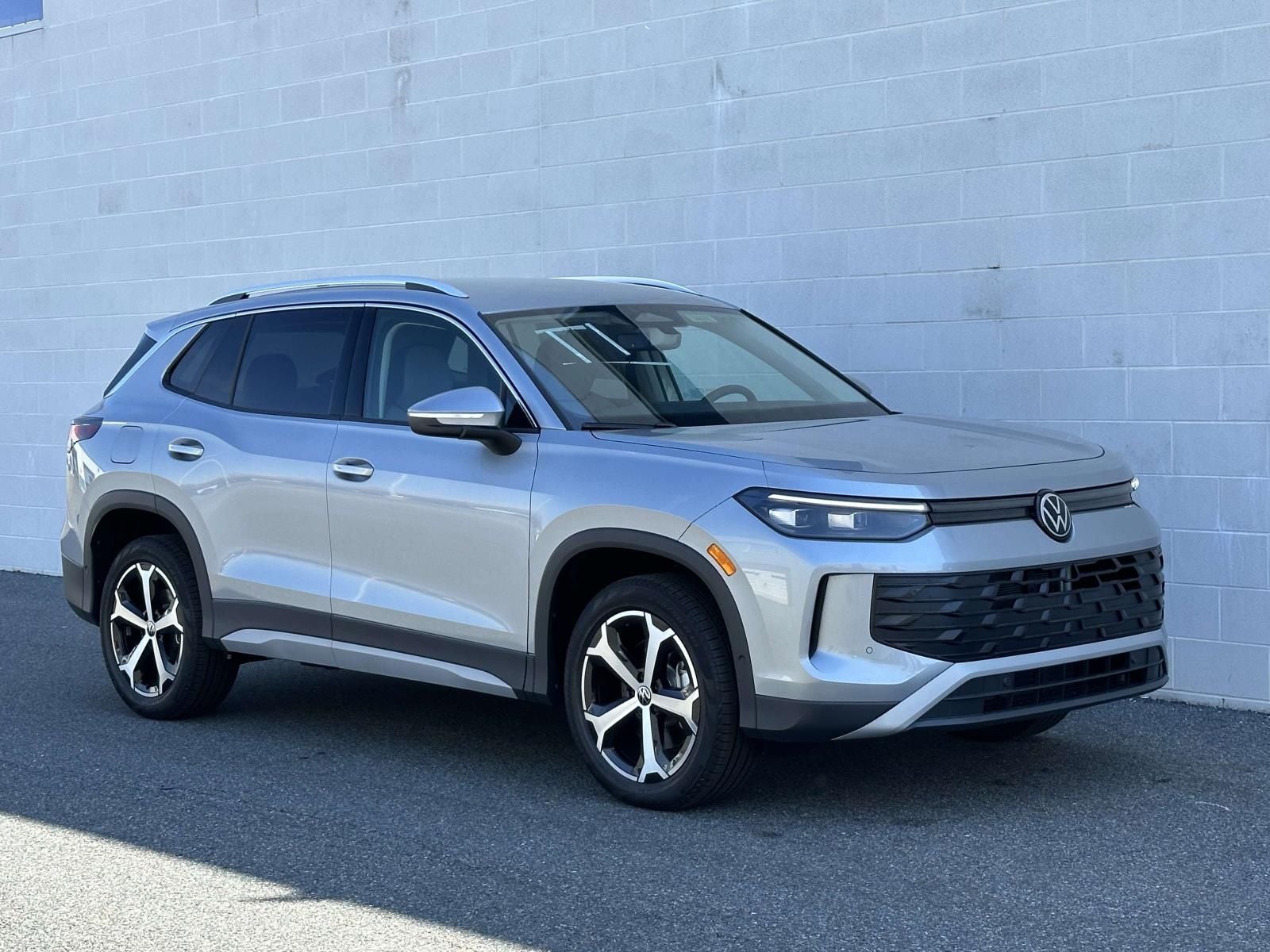 2026 Volkswagen Tiguan 2.0T SE