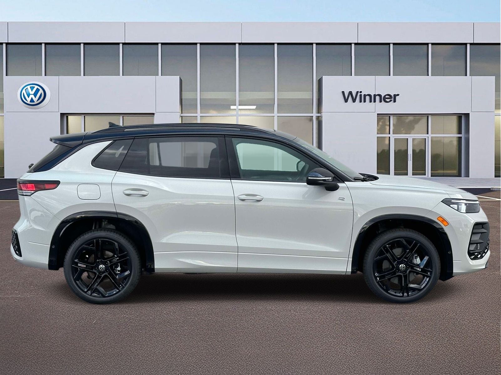 2026 Volkswagen Tiguan 2.0T SE R-Line Black