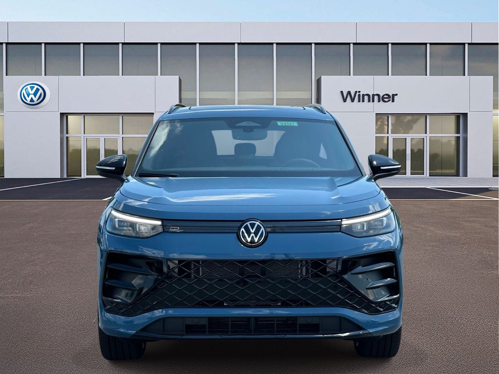 2026 Volkswagen Tiguan 2.0T SE R-Line Black