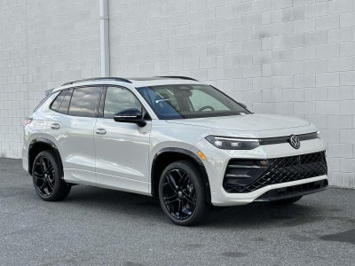 2026 Volkswagen Tiguan 2.0T SE R-Line Black
