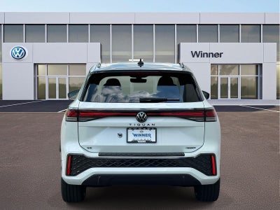 2026 Volkswagen Tiguan 2.0T SE R-Line Black