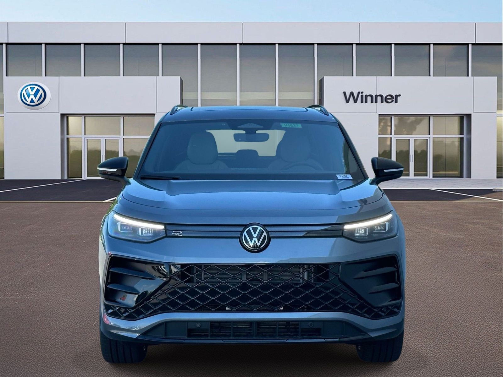 2026 Volkswagen Tiguan 2.0T SE R-Line Black