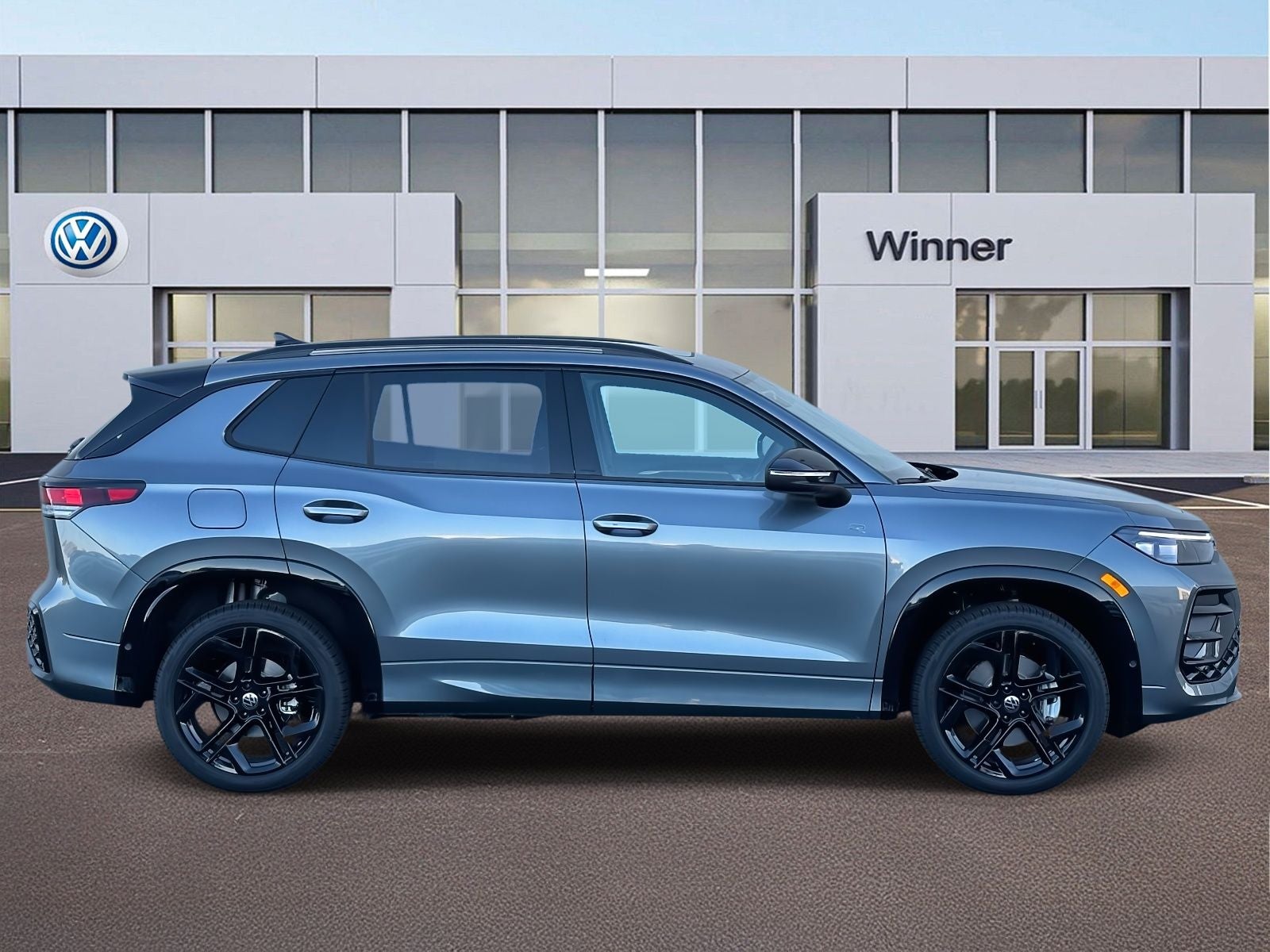 2026 Volkswagen Tiguan 2.0T SE R-Line Black