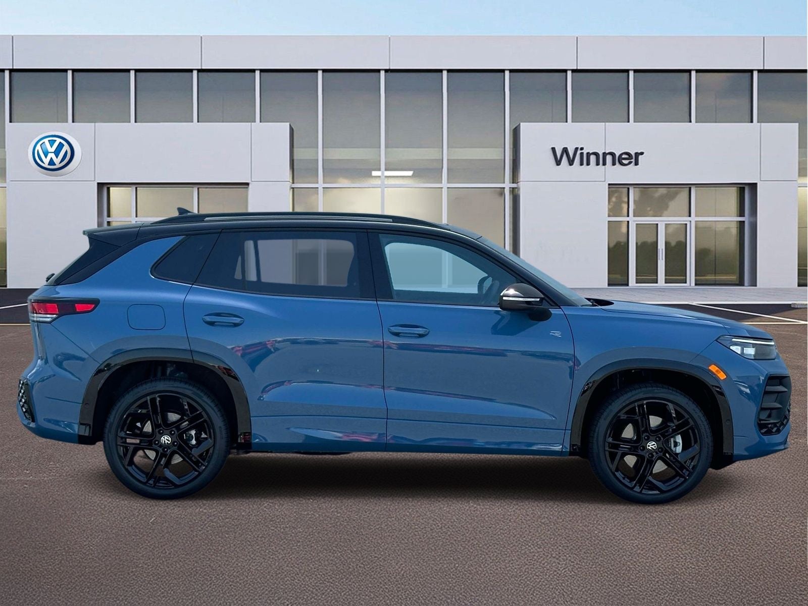 2026 Volkswagen Tiguan 2.0T SE R-Line Black