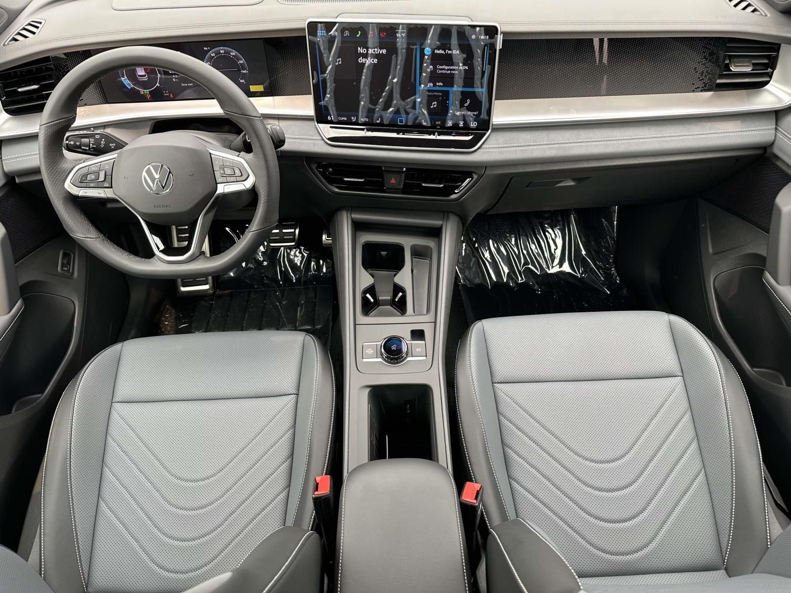 2026 Volkswagen Tiguan 2.0T SE R-Line Black
