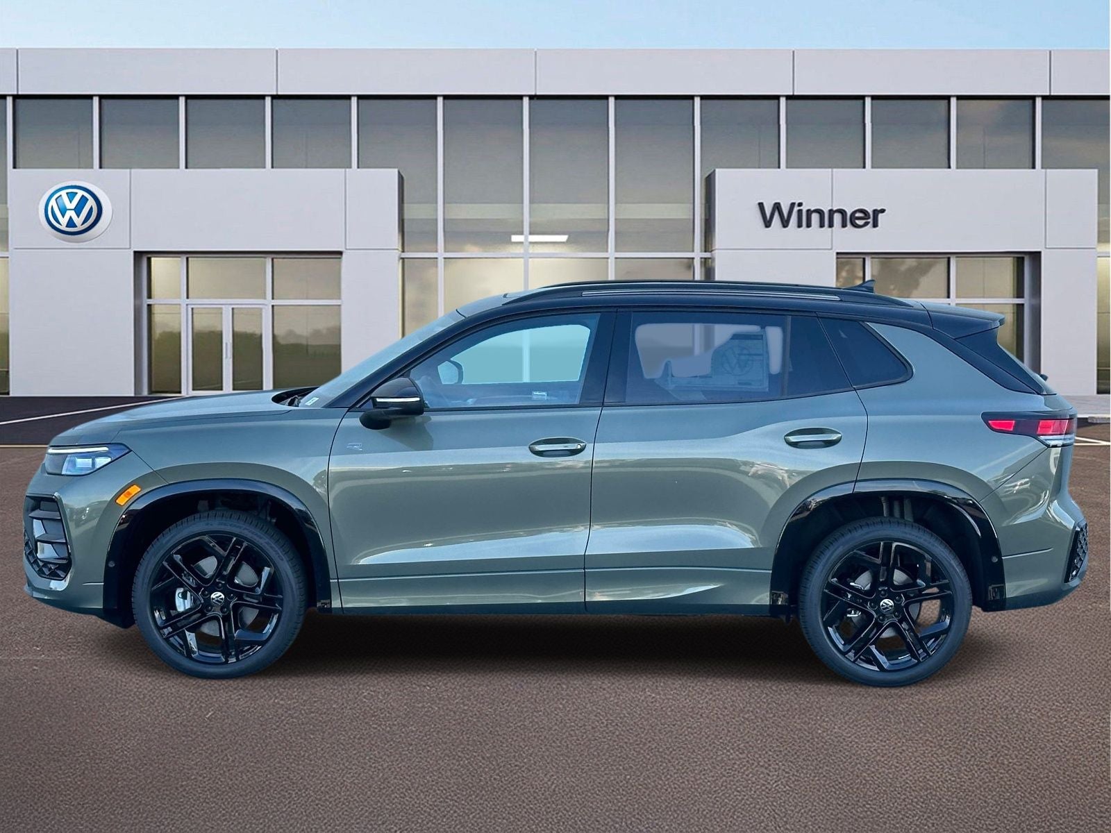 2026 Volkswagen Tiguan 2.0T SE R-Line Black