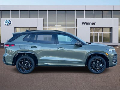 2026 Volkswagen Tiguan 2.0T SE R-Line Black