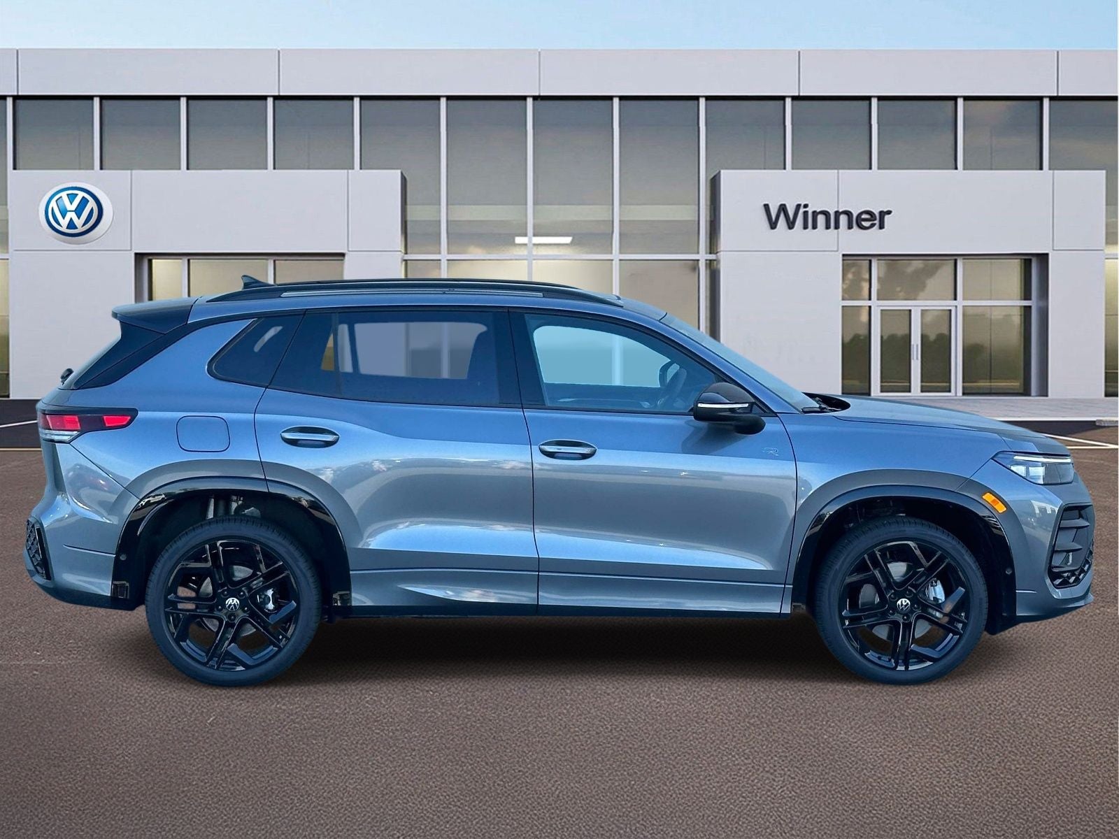 2026 Volkswagen Tiguan 2.0T SE R-Line Black
