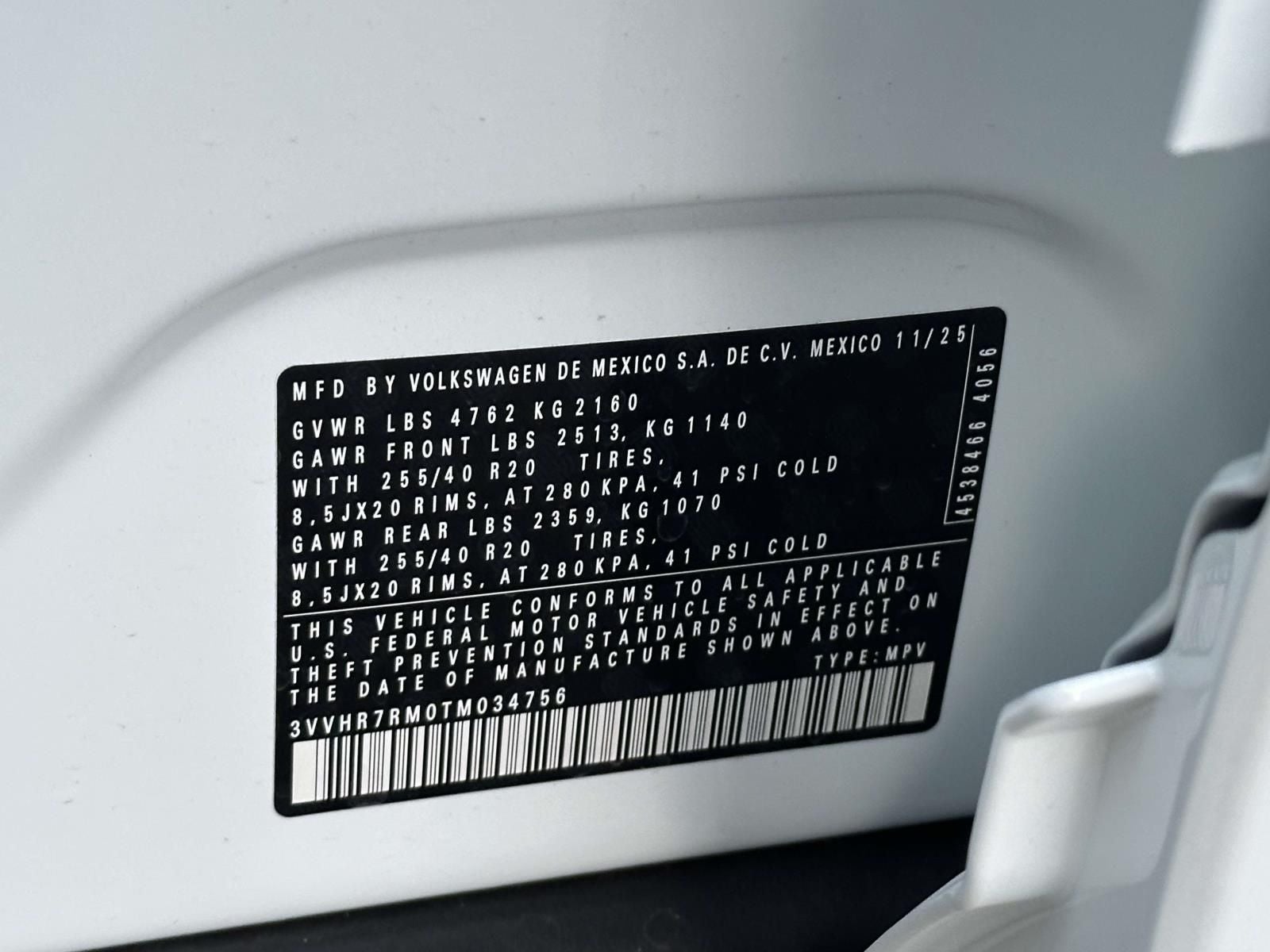 2026 Volkswagen Tiguan 2.0T SE R-Line Black