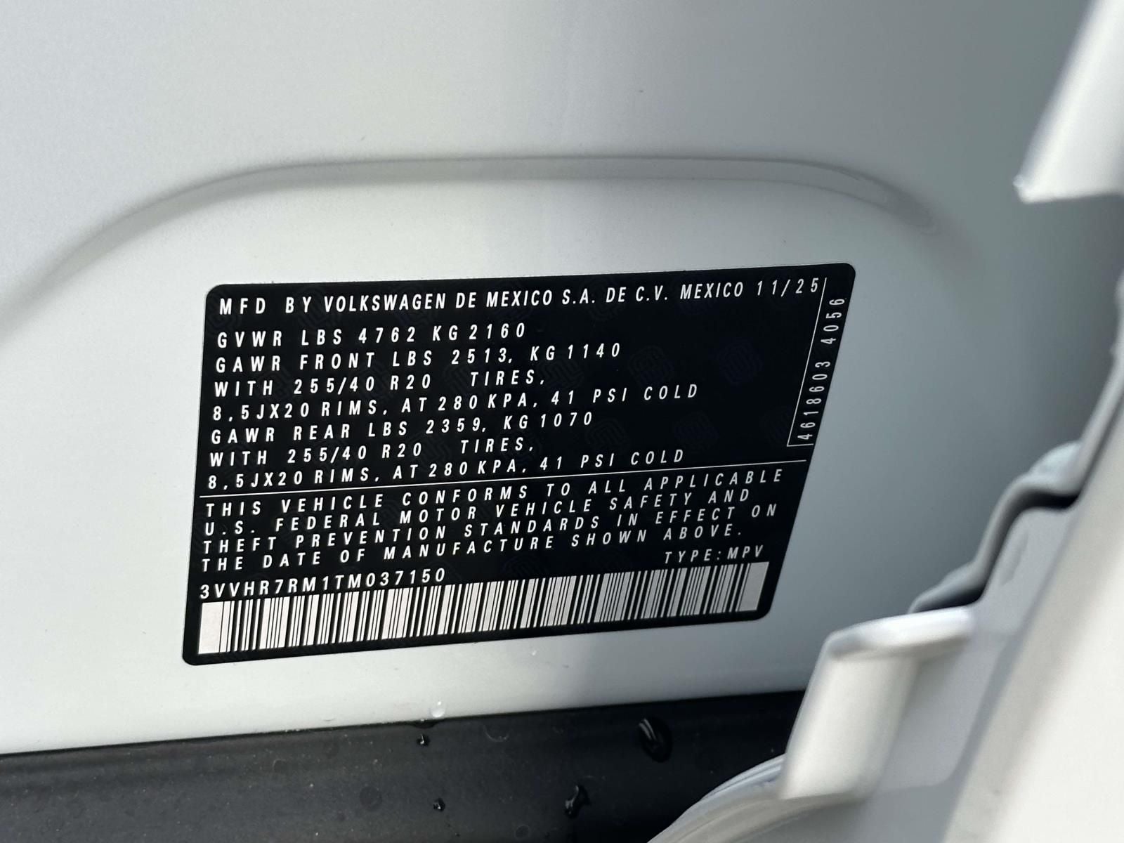 2026 Volkswagen Tiguan 2.0T SE R-Line Black