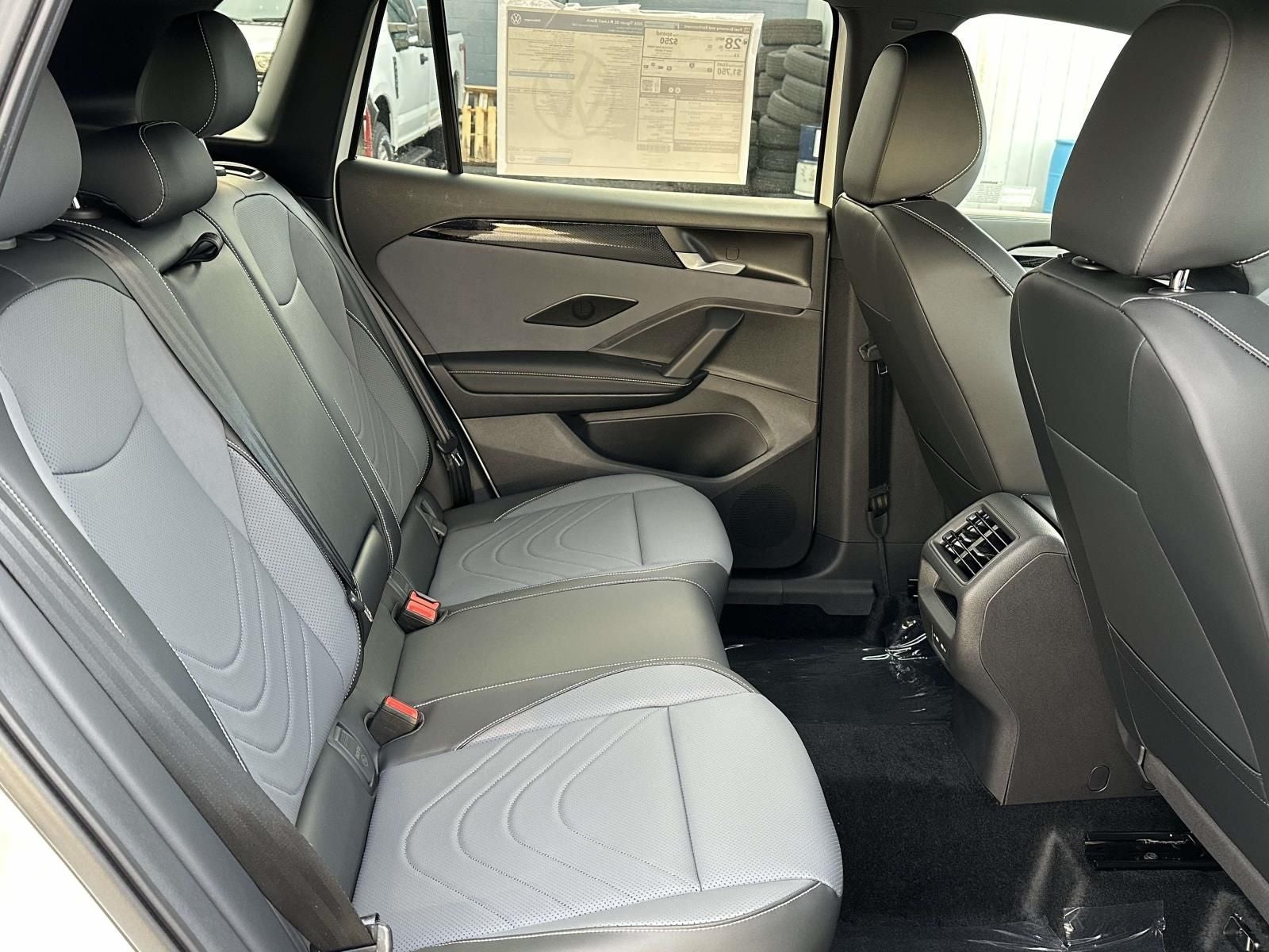 2026 Volkswagen Tiguan 2.0T SE R-Line Black