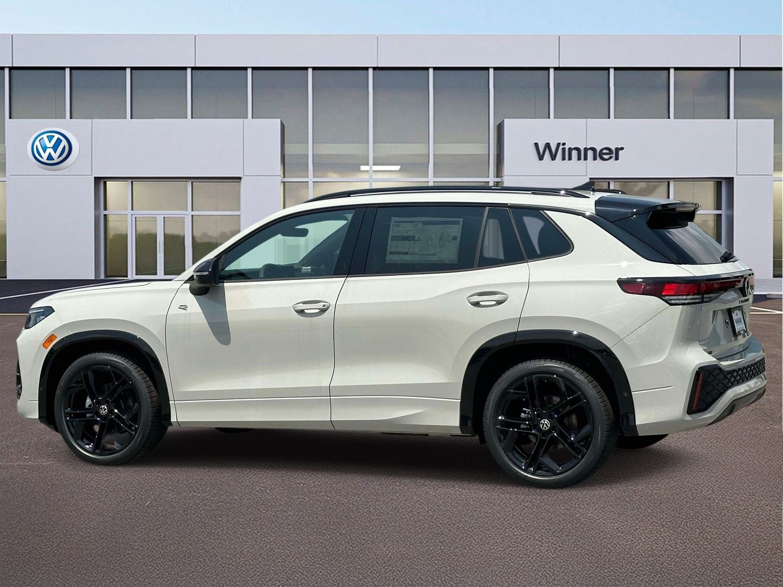 2026 Volkswagen Tiguan 2.0T SE R-Line Black