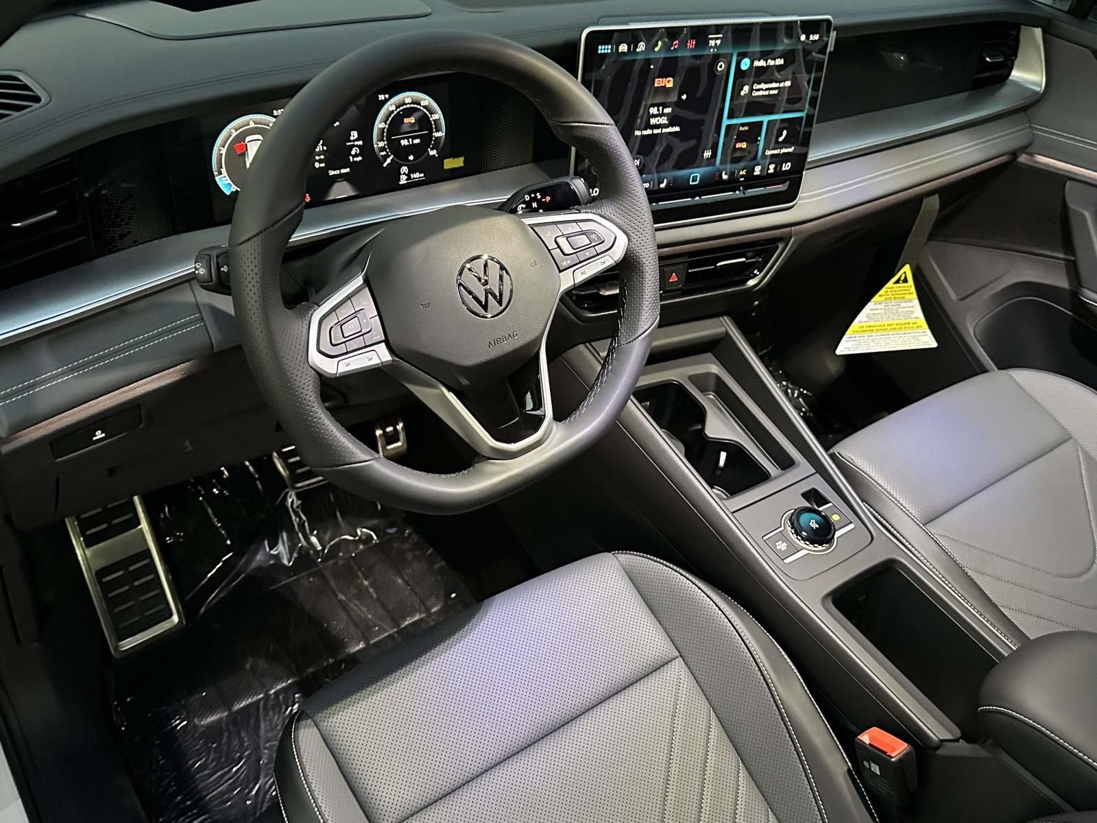 2026 Volkswagen Tiguan 2.0T SE R-Line Black