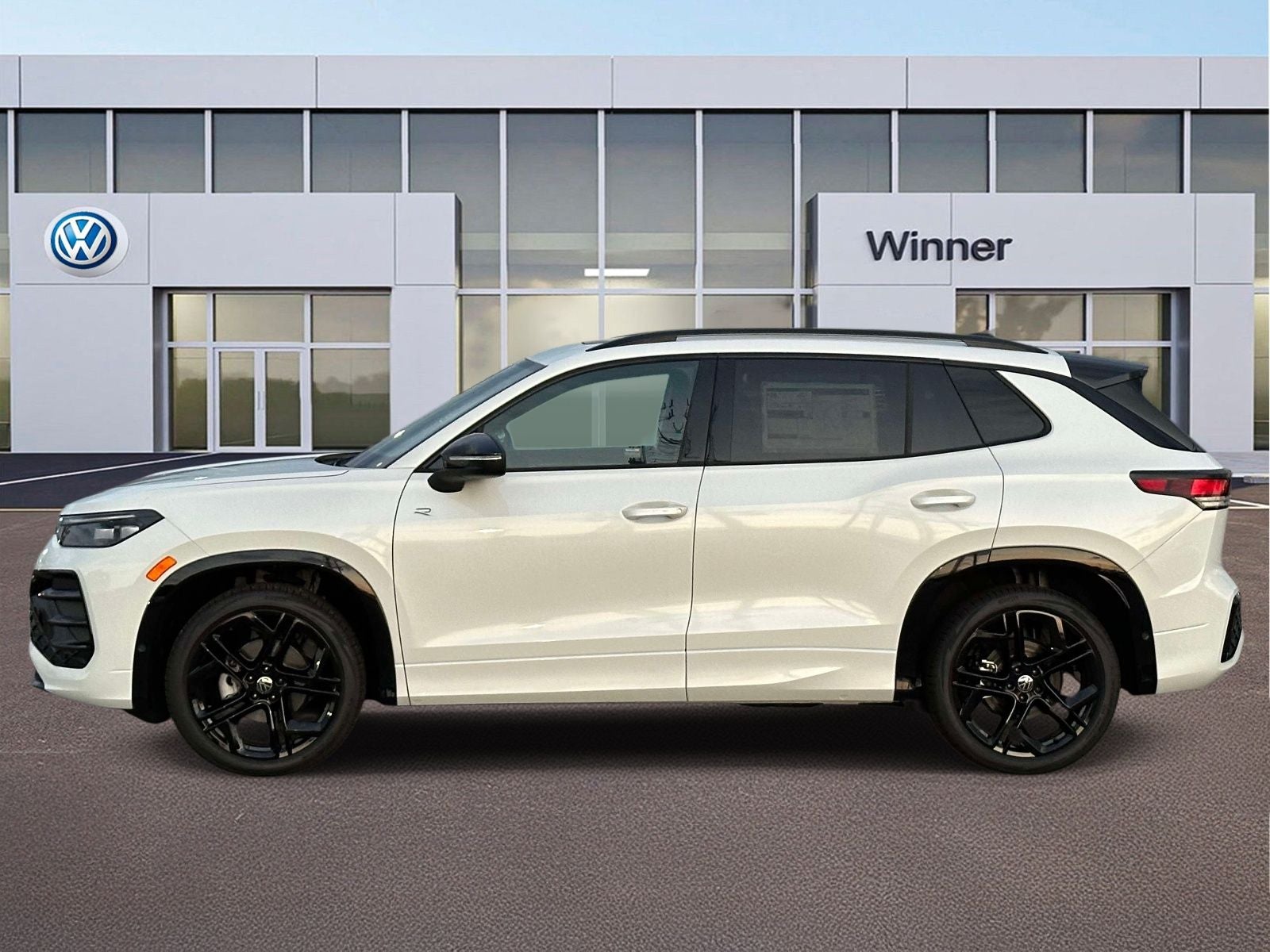 2026 Volkswagen Tiguan 2.0T SE R-Line Black