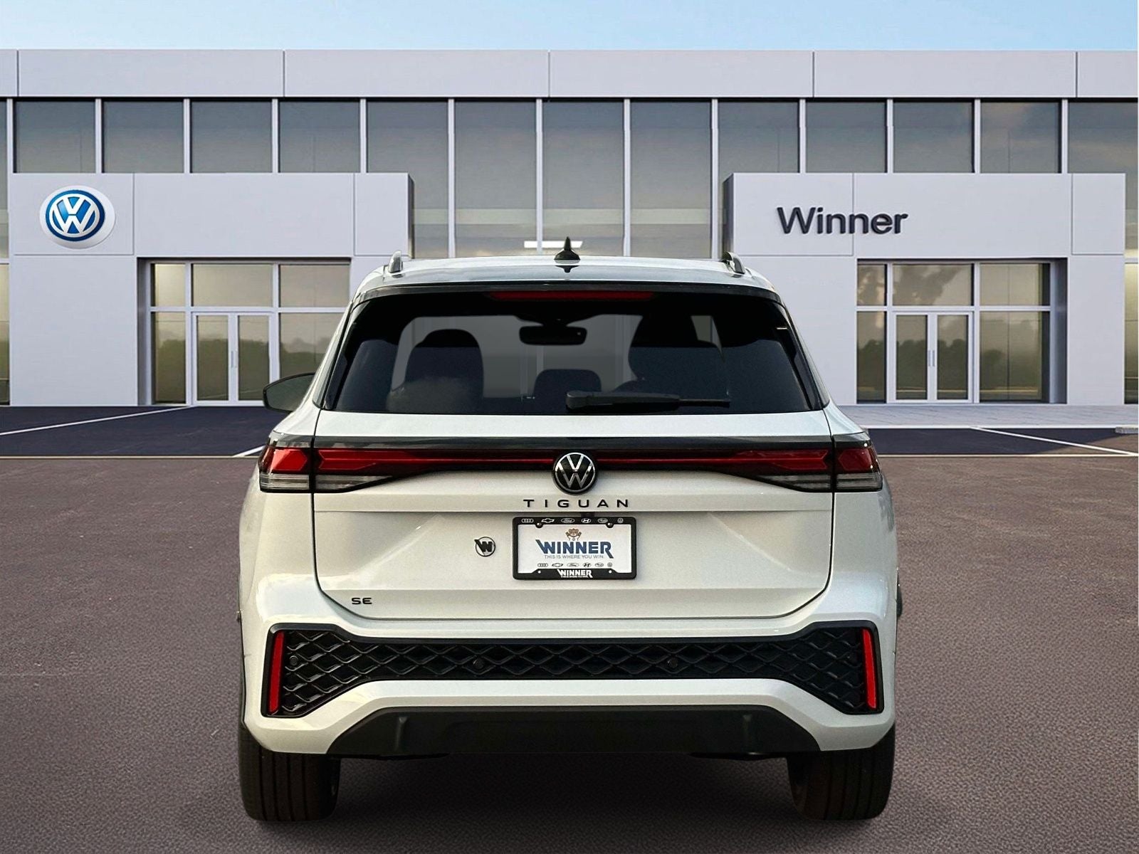 2026 Volkswagen Tiguan 2.0T SE R-Line Black