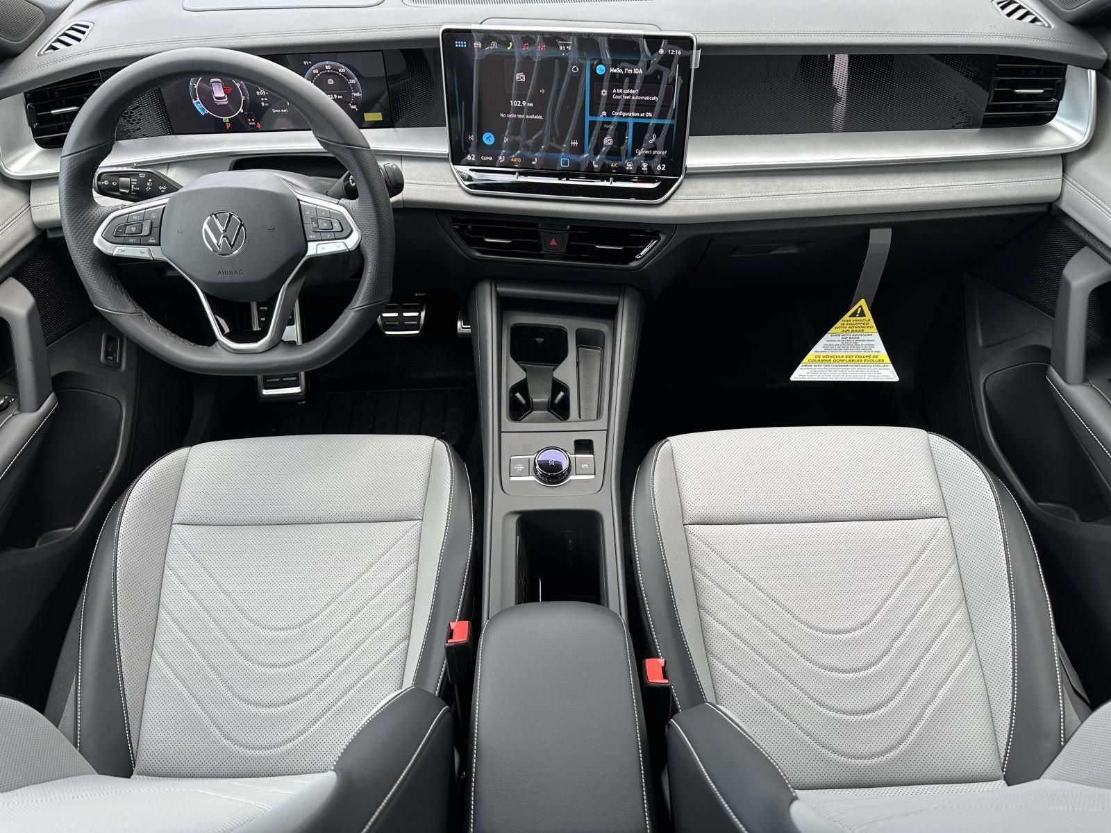 2026 Volkswagen Tiguan 2.0T SE R-Line Black