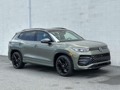 2026 Volkswagen Tiguan 2.0T SE R-Line Black