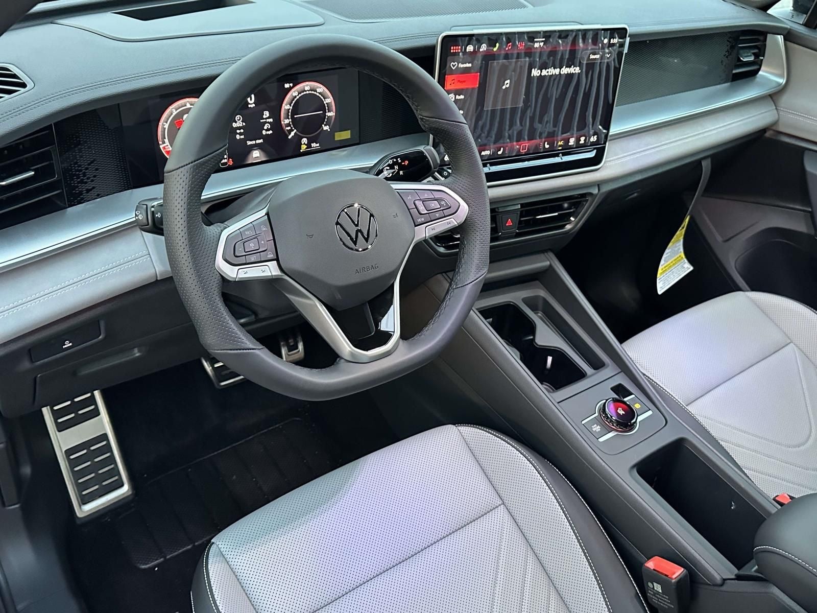 2026 Volkswagen Tiguan 2.0T SE R-Line Black
