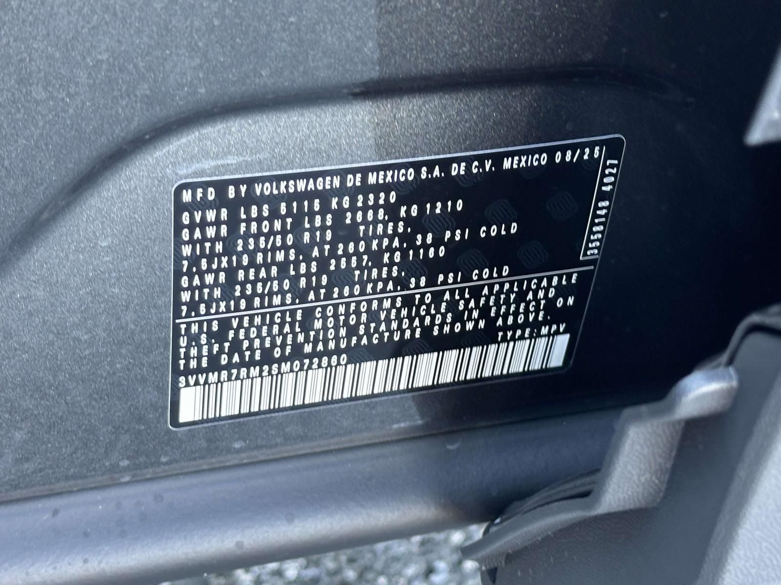 2025 Volkswagen Tiguan 2.0T SE