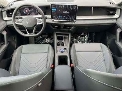 2025 Volkswagen Tiguan 2.0T SE