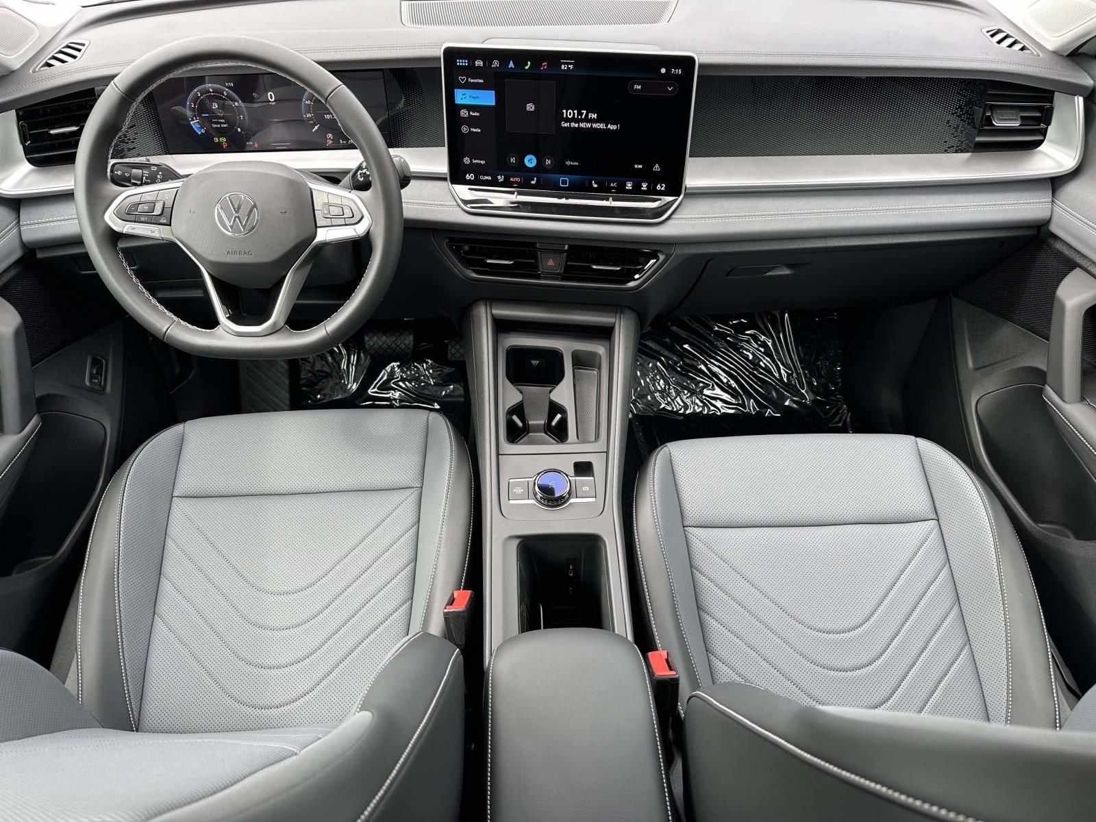 2025 Volkswagen Tiguan 2.0T SE