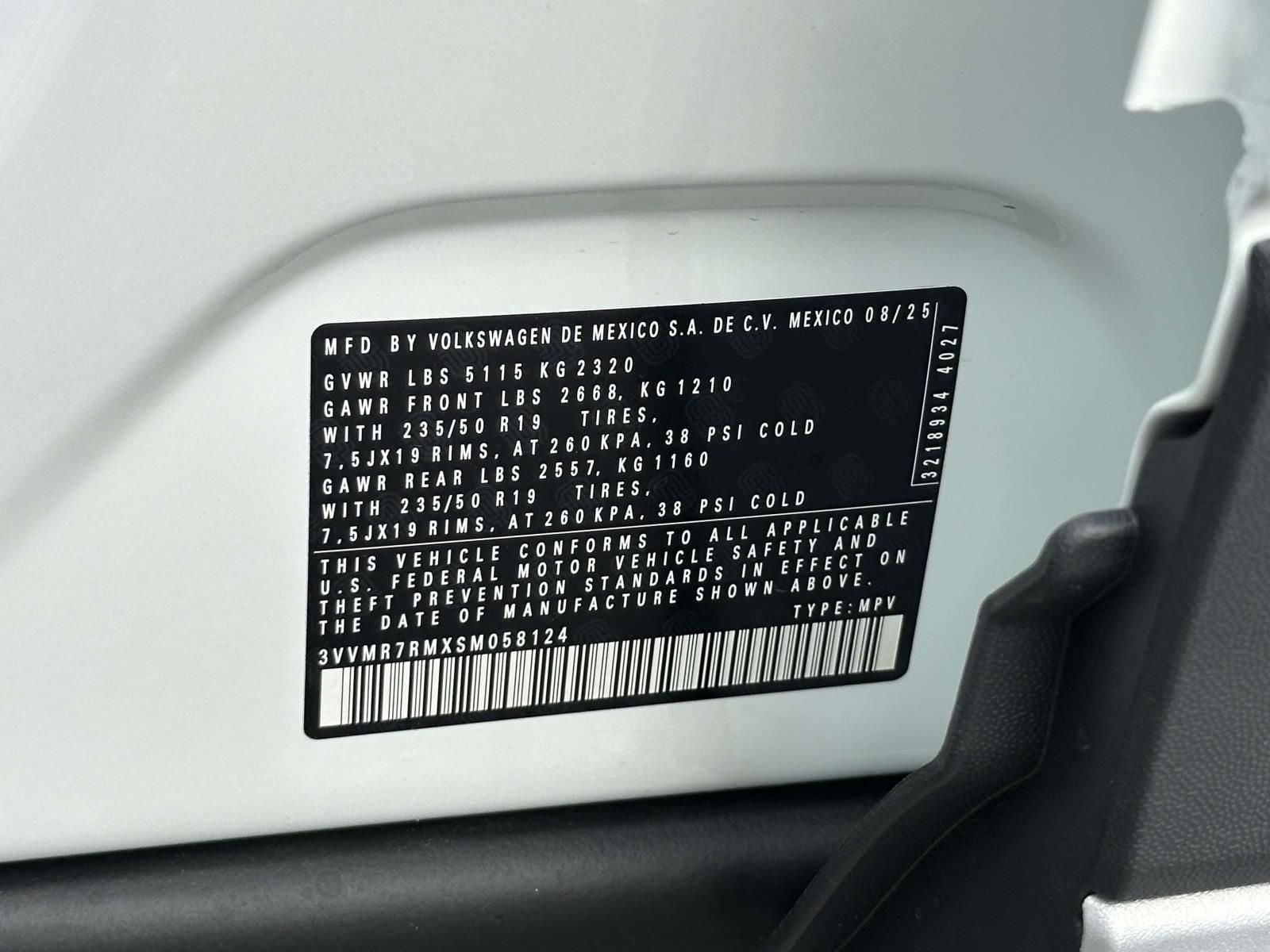 2025 Volkswagen Tiguan 2.0T SE