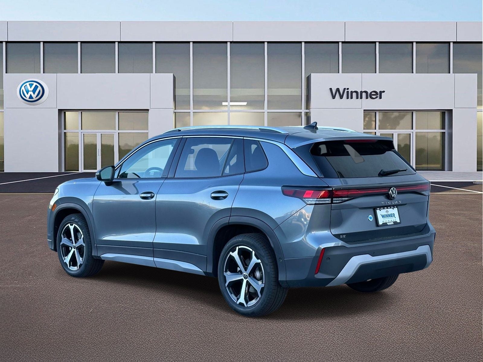 2026 Volkswagen Tiguan 2.0T SE