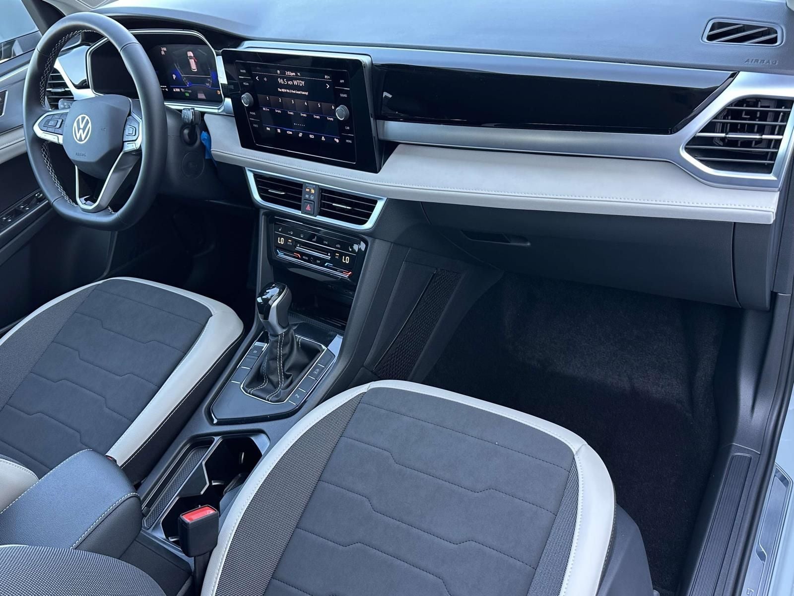 2026 Volkswagen Taos 1.5T SE