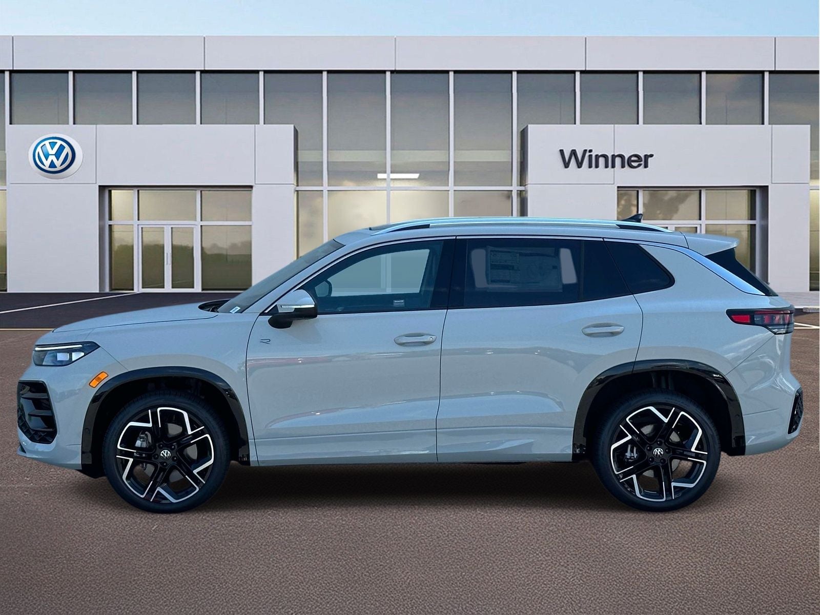 2026 Volkswagen Tiguan 2.0T SEL R-Line Turbo