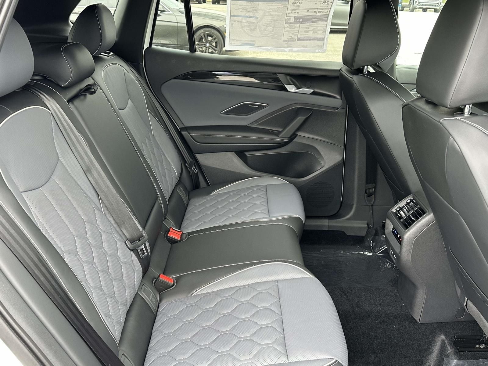 2026 Volkswagen Tiguan 2.0T SEL R-Line Turbo