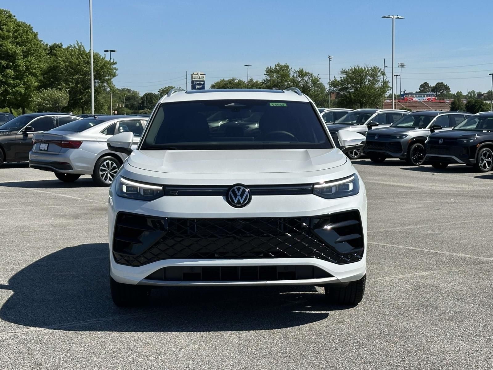 2026 Volkswagen Tiguan 2.0T SEL R-Line Turbo