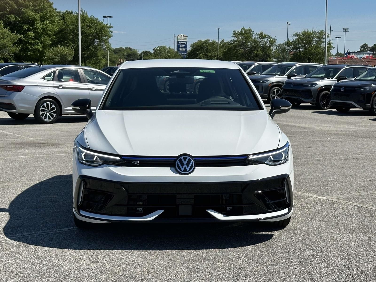2026 Volkswagen Golf R 2.0T