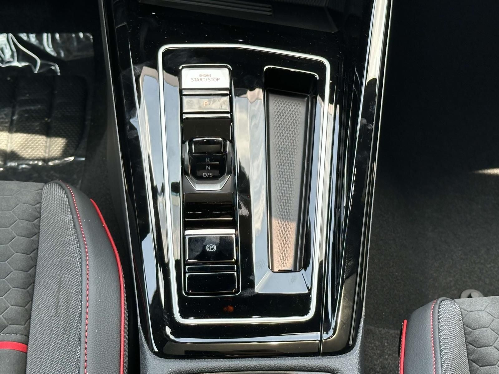 2025 Volkswagen Golf GTI 2.0T SE