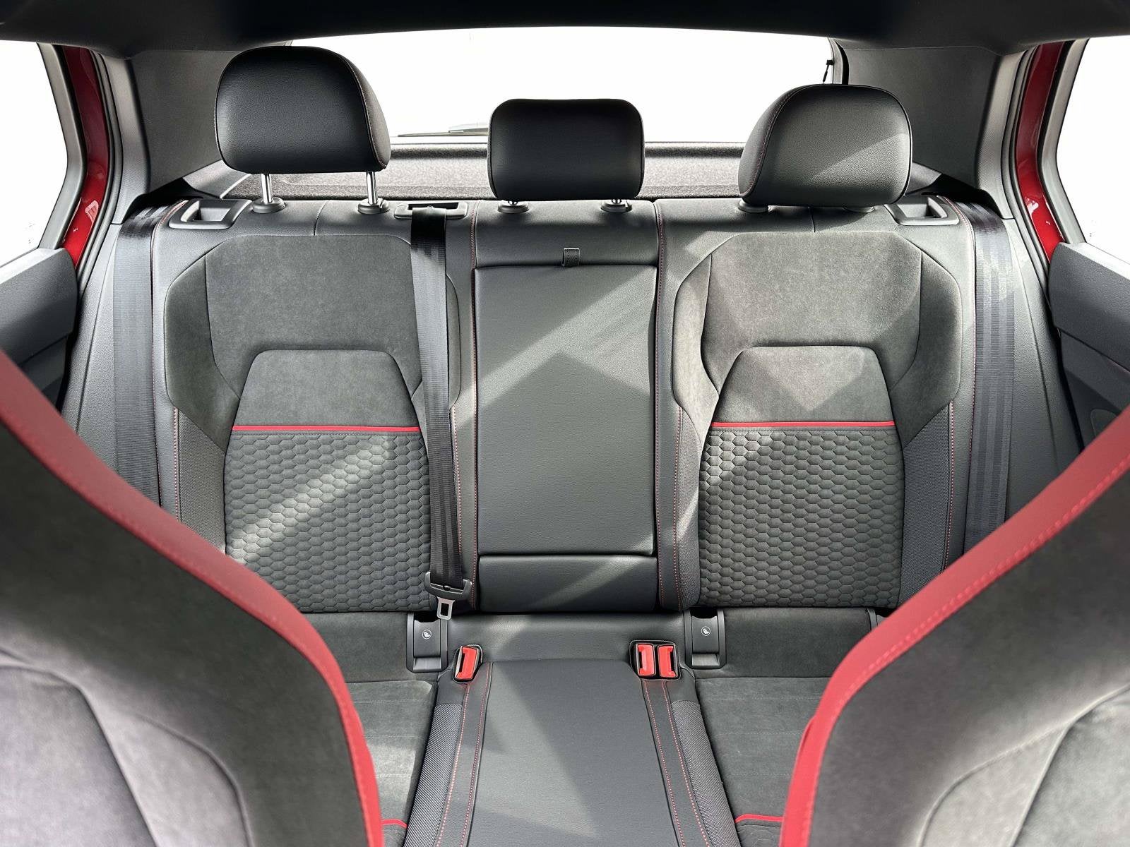 2026 Volkswagen Golf GTI SE
