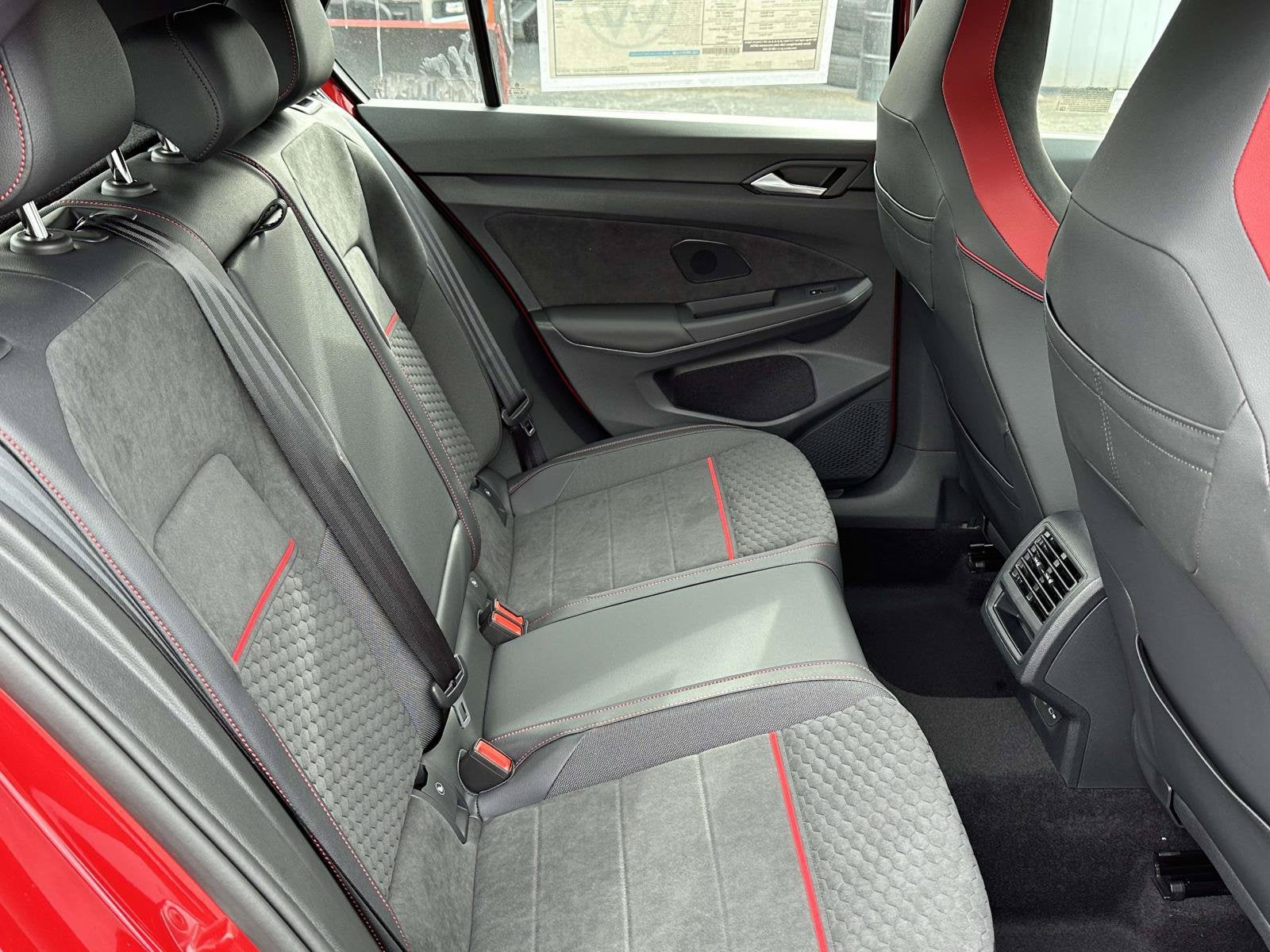 2026 Volkswagen Golf GTI SE